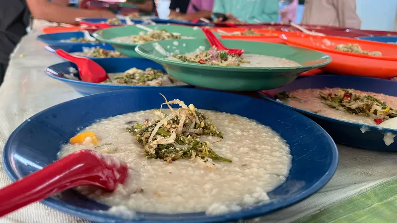 Masjid Raya Al-Mashun Bagikan 1.000 Porsi Bubur Sup Pedas Gratis Selama Ramadhan; https://sekilassumut.biz.id/