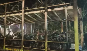 **Polres Labusel Selidiki Penyebab Kebakaran Truk Bermuatan 64 Sepeda Motor di Torgamba; https://sekilassumut.biz.id/