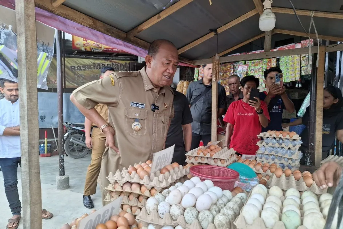 Bupati Langkat Tinjau Pasar Tanjung Pura: Pastikan Harga Stabil dan Stok Pangan Aman; https://sekilassumut.biz.id/