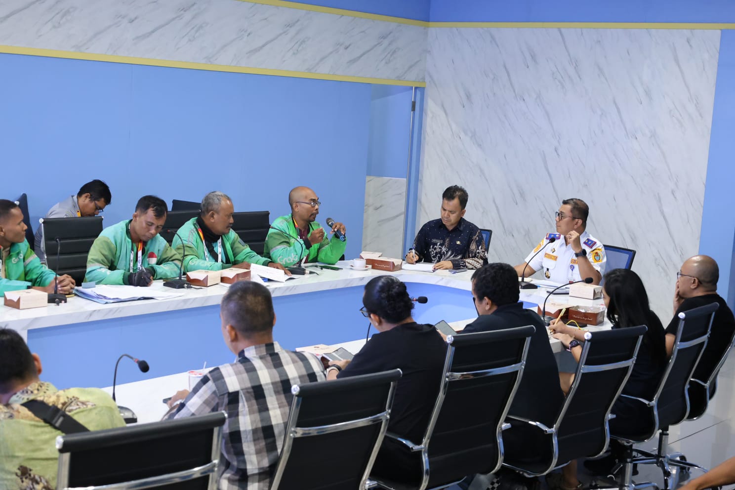 Dishub Sumut Fasilitasi Dialog antara Ojol Medan dan Manajemen Grab Terkait Keluhan Kebijakan